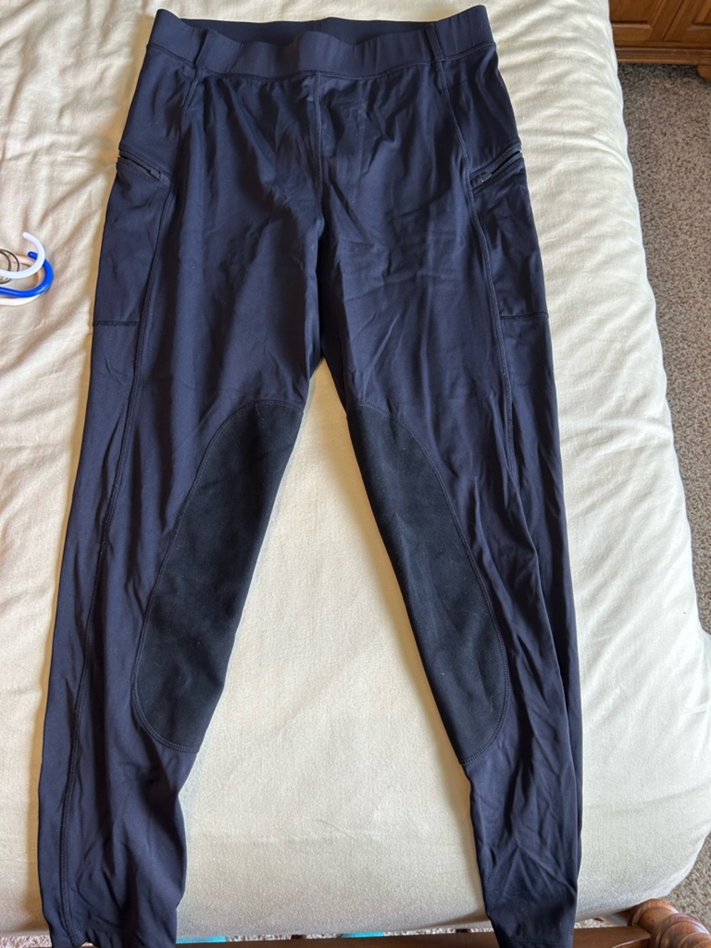 Women’s knee patch riding pants